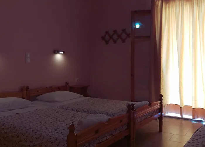 乐园公寓酒店 3* 帕莱欧卡斯提撒